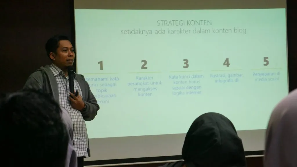 Kang Arul sang Dosen Galau. dokpri