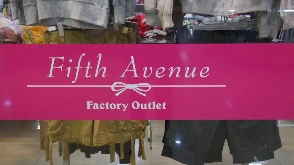 Fifth Avenue Factory Outlet jakarta